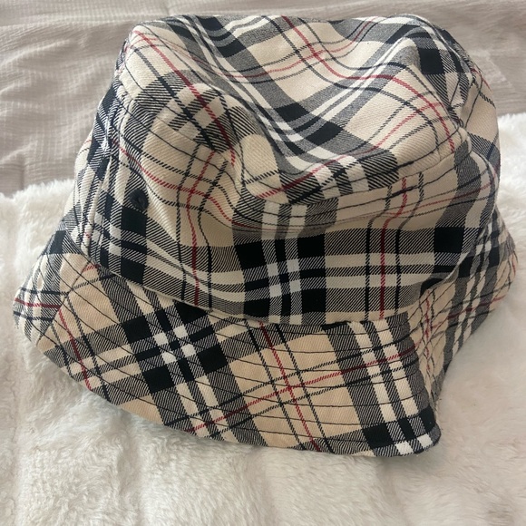 Bucket hat - Picture 1 of 2